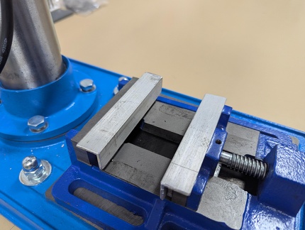 PXL 20250310 205611657