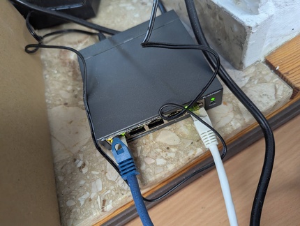 PXL 20250426 073553932