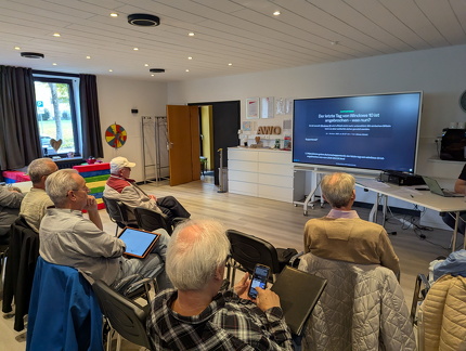 PXL 20251108 090401356