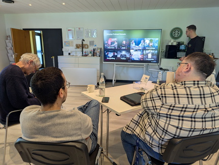 PXL 20250426 090546000